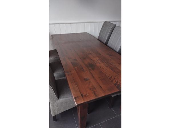 Keukentafel en 6 stoelen