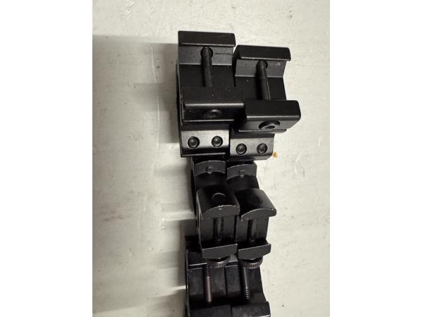 Montage blokken richt kijker scoop