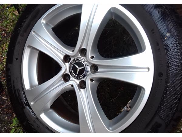 Lichtmetalen velgen + banden 17” voor mercedes E winterset