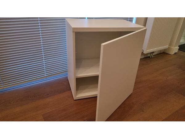 Drie handige kastelementen