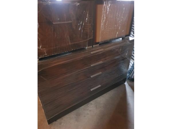 Dressoir en 2 lage kastjes