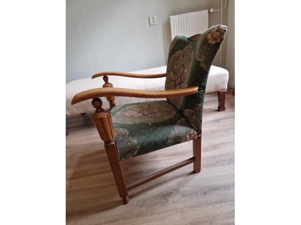 Leuke feauteil en sofa ( opnieuw bekleden)
