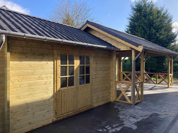 MAATWERK: blokhutten, woonunits, bijgebouwen.