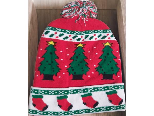 Muts met Pompon - Thema Kerst - Beanie - Acryl - Kerstbomen