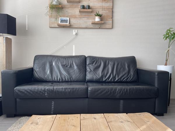 Mooie zwart leren bank