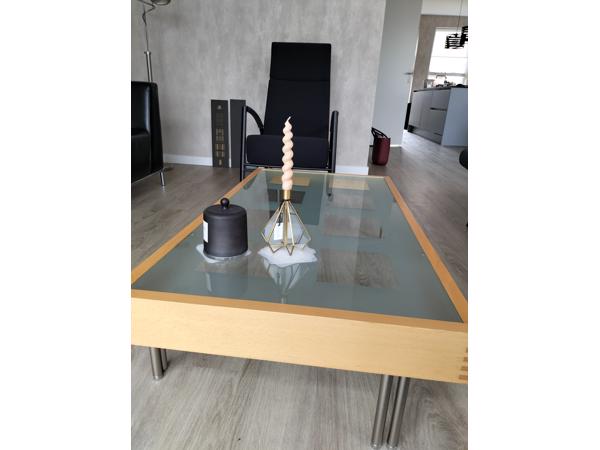 salontafel beukenhout met geslepen glasplaat