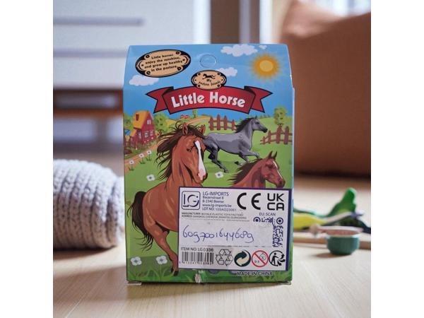 Little horse speelpaard geel oranje gevlekt grijs haar