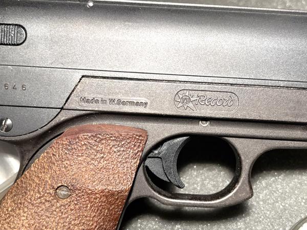 Record Champion wedstrijdpistool met magazijntje