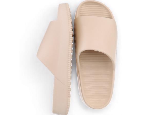 Heren slippers effen beige 44