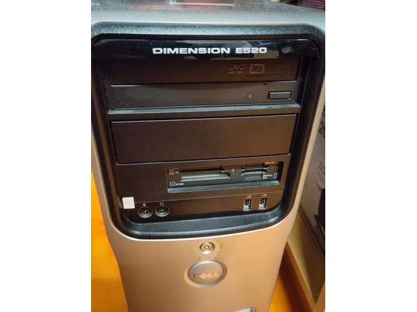 Desktop PC Dell Dimension E520, uit ca 2010, werkt nog prima.