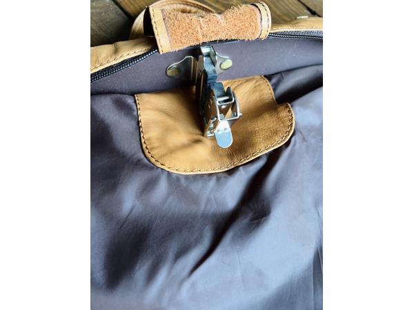 Luxe vintage soft leather kledingtas