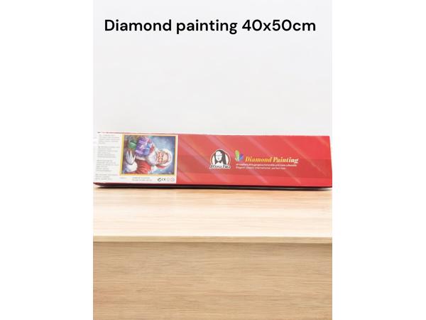 Diamond painting kerstman met cadeau 50x40cm