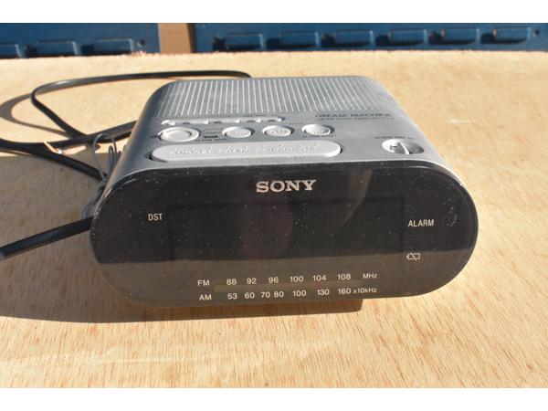 Sony - Radiowekker
