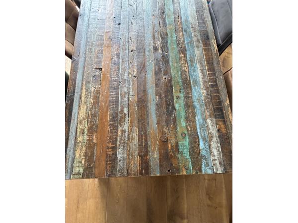 Mooie, stevige eettafel