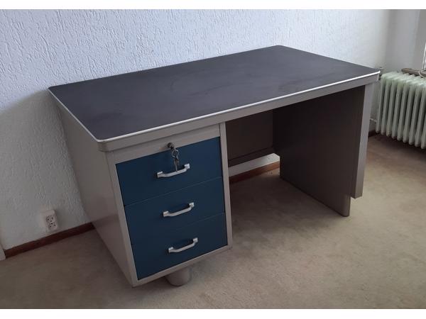 stalen vintage bureau