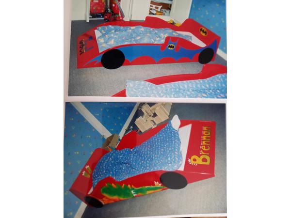 Stukken om kinderbedden te bouwen