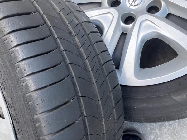 Banden set stalenvelgen met zomer banden 205/55R16