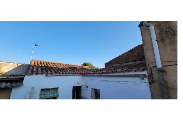 Te renoveren dorpswoning /Trujillo/Extremadura/Spain/26.000€