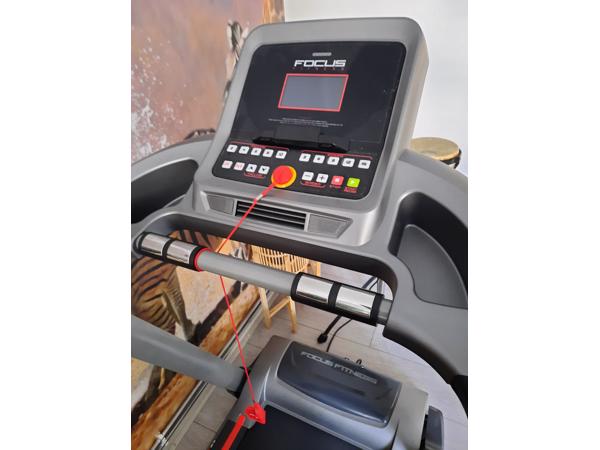 Inklapbare loopband FOCUS FITNESS JET 5 zo goed als nieuw!!