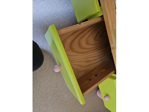 Kledingkast, degelijk en te schilderen