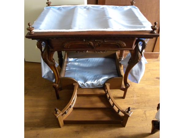 Eikenhouten honden hemelbed