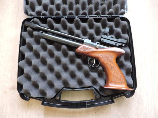 artemis cp 1  co2 luchtdruk pistool nieuw met koffer 4,5 mm