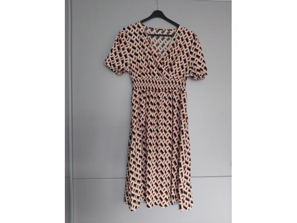 Skue zomerjurk beige oranje zwart L