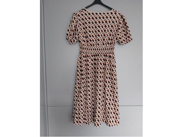 Skue zomerjurk beige oranje zwart L