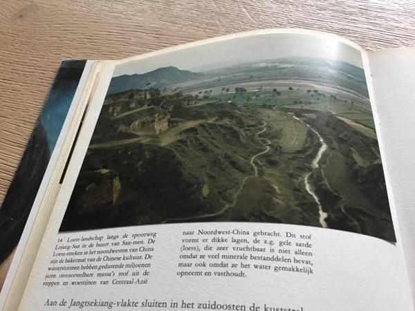 CHINA Boek wat een prachtig,uniek en immens land