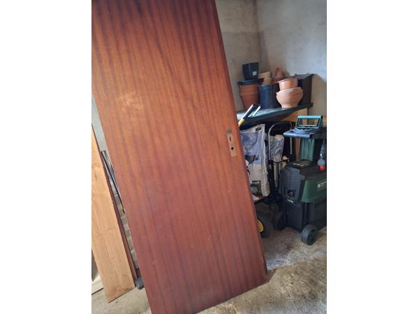 Binnendeuren stompe uitvoering.