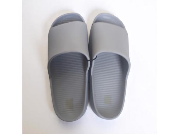 Heren slippers effen grijs 44
