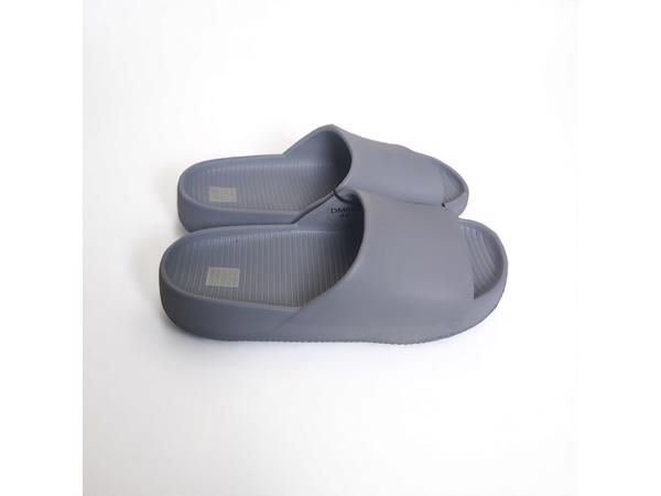 Heren slippers effen grijs 44