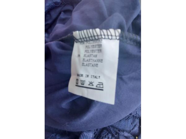 Blauw kanten jurk, maat 40