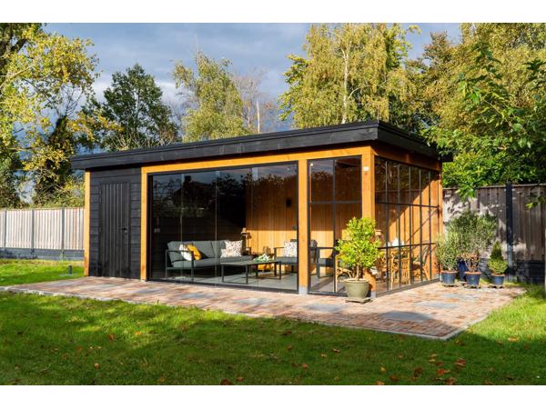 Maatwerk- Douglas houten bijgebouwen, tuinhuisjes