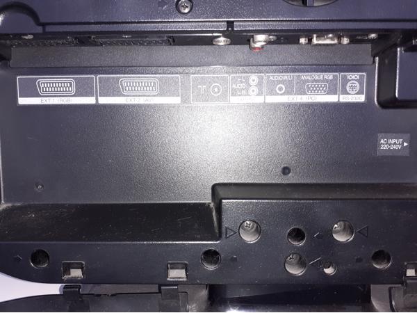 LCD TV Sharp Aquos 20 inch