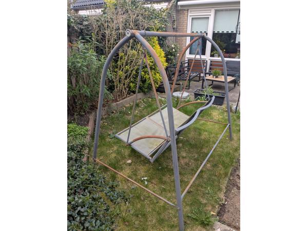 Schommelbank 2m like verf nodig