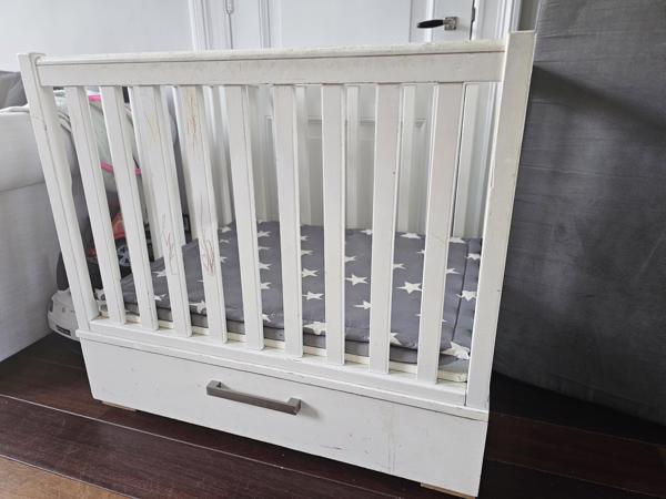 Witte baby box