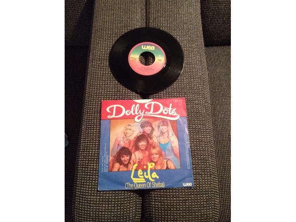 Lp en singles Dolly Dots en  koningin Juliana , ook los