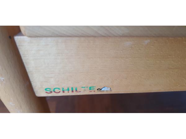 2 originele schilte schoolstoelen 46cm hoog