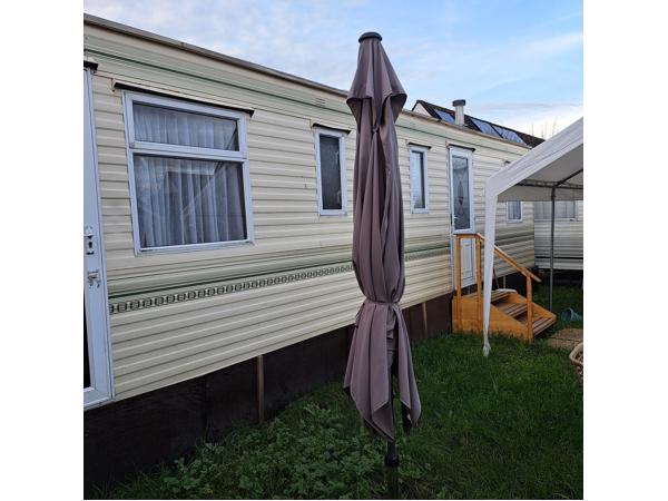 Te koop stacaravan 11 x 3,70 meter