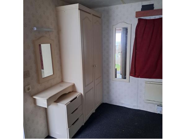 Te koop stacaravan 11 x 3,70 meter