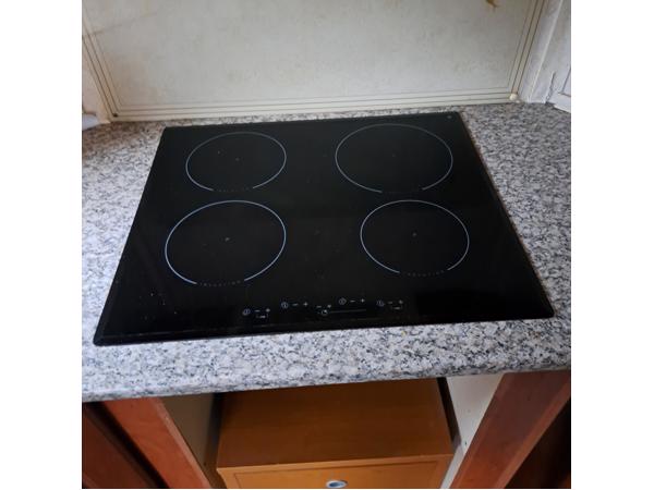 Te koop stacaravan 11 x 3,70 meter