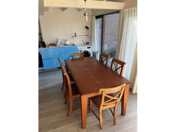 Eethoek met 4 of 6 stoelen