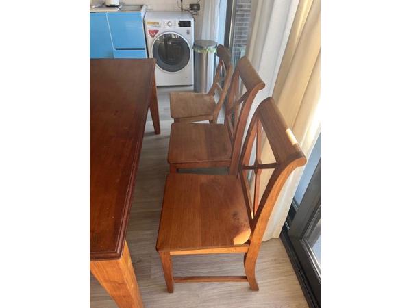 Eethoek met 4 of 6 stoelen