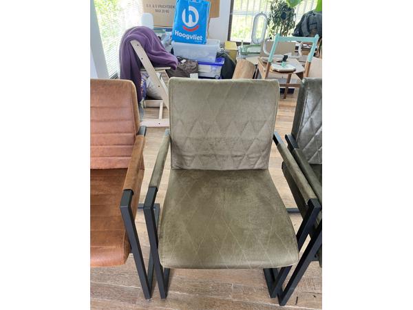 4 luxe eetkamer stoelen