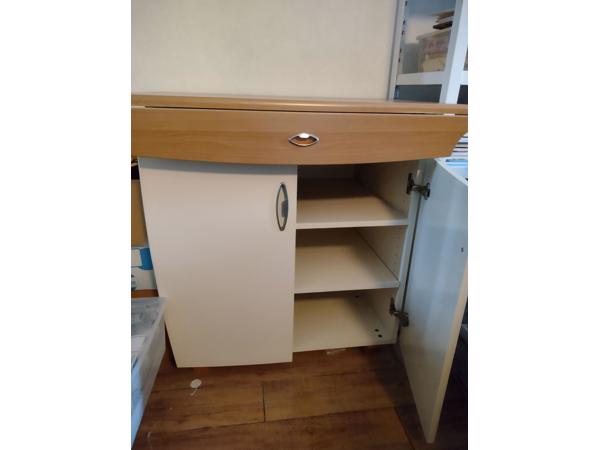 Houten aankleedcommode