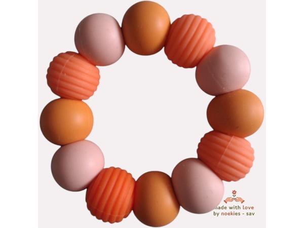 Noekies Handgemaakte Bijtring oranje - Nieuw!