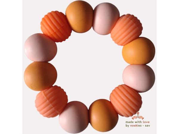 Noekies Handgemaakte Bijtring oranje - Nieuw!