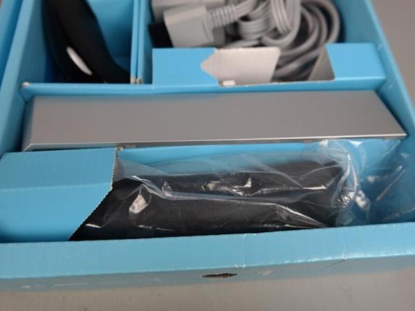 Nintendo Wii (zwart) + Wii sports +  Wii Wild Adventures