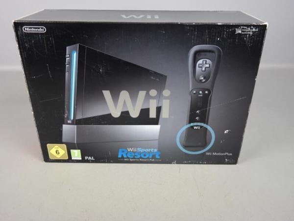 Nintendo Wii (zwart) + Wii sports +  Wii Wild Adventures